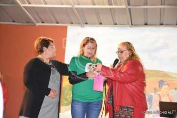 Pasacalles y pregón en el arranque de las fiestas de San José de Las Longueras (Foto Antonio Alí)